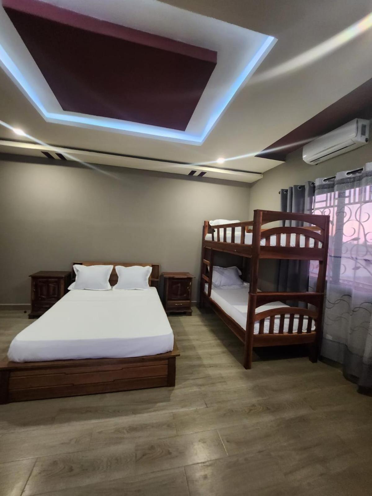 מאהאג'נגה Ocean Heaven Hotel מראה חיצוני תמונה