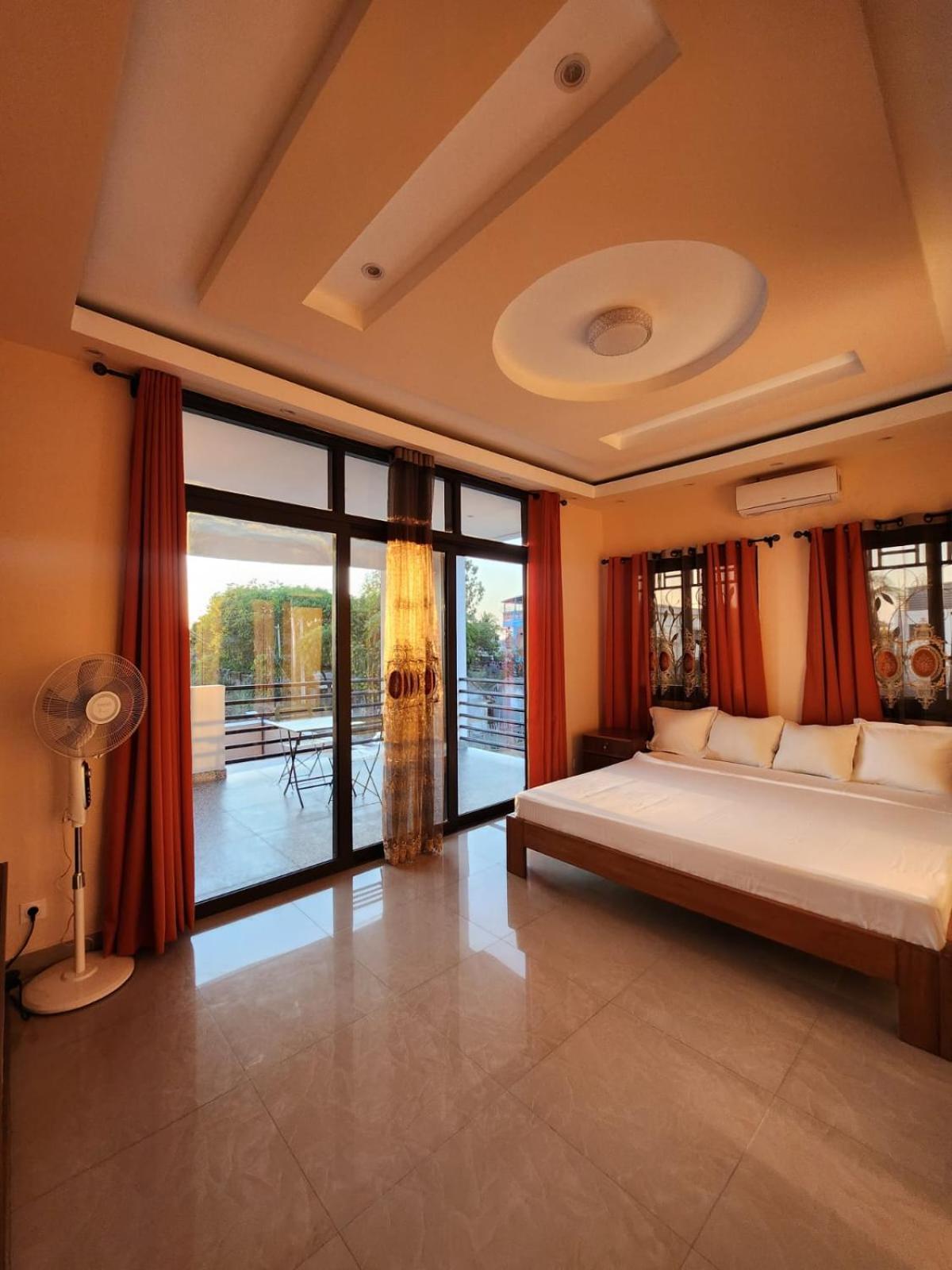 מאהאג'נגה Ocean Heaven Hotel מראה חיצוני תמונה