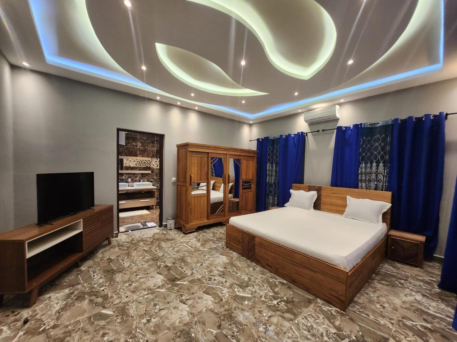 מאהאג'נגה Ocean Heaven Hotel מראה חיצוני תמונה