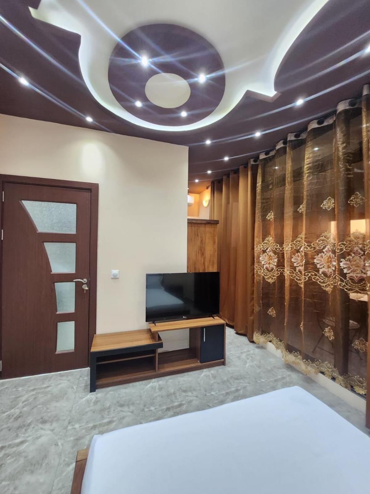 מאהאג'נגה Ocean Heaven Hotel מראה חיצוני תמונה