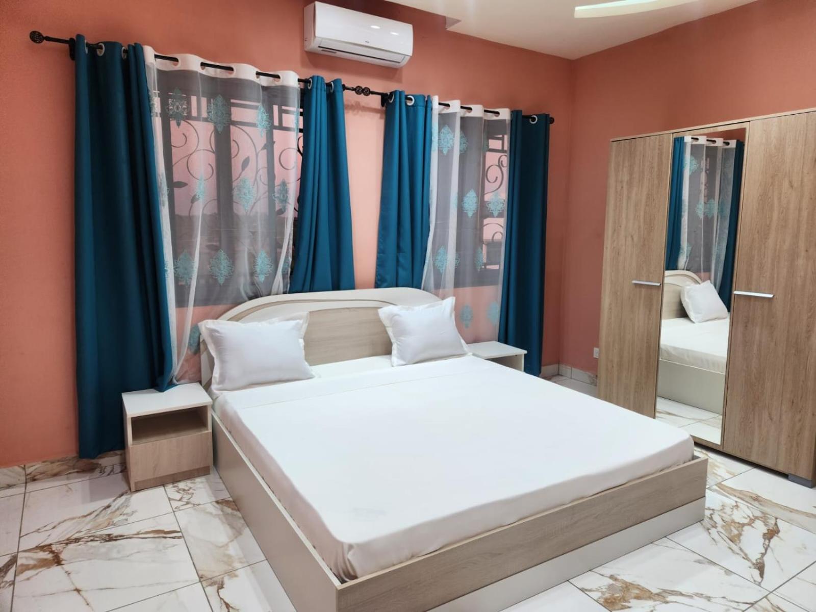 מאהאג'נגה Ocean Heaven Hotel מראה חיצוני תמונה