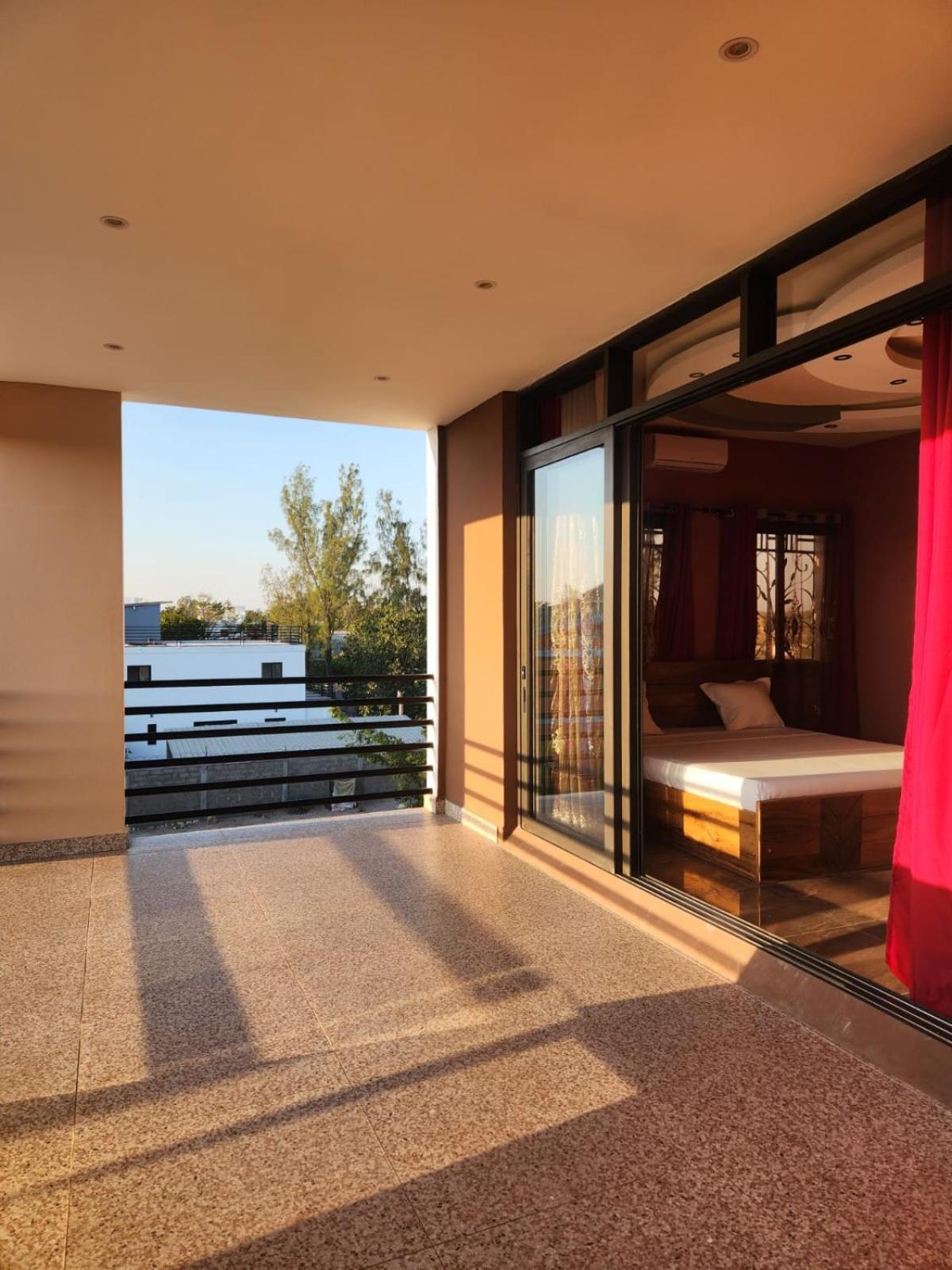 מאהאג'נגה Ocean Heaven Hotel מראה חיצוני תמונה