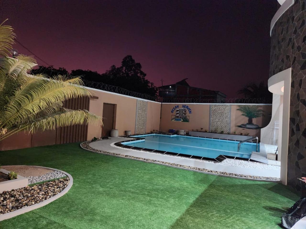 מאהאג'נגה Ocean Heaven Hotel מראה חיצוני תמונה