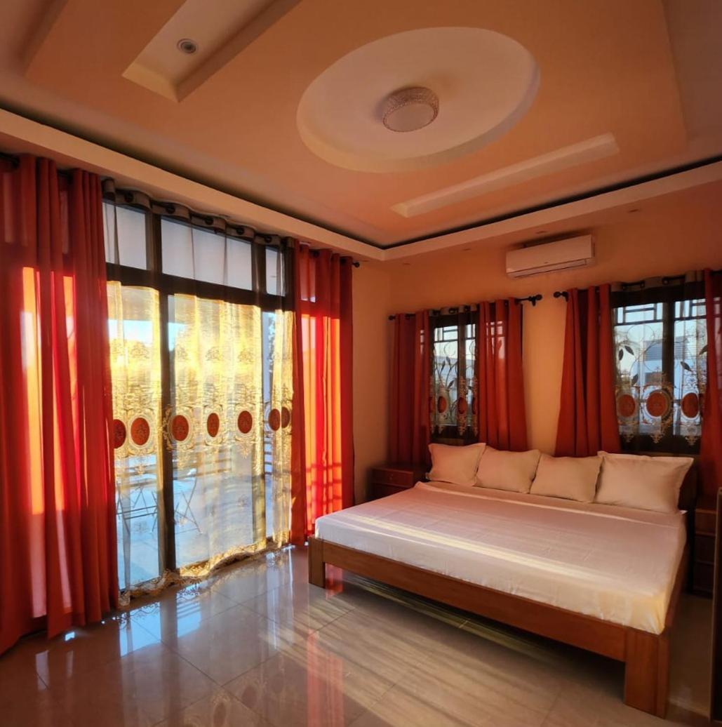 מאהאג'נגה Ocean Heaven Hotel מראה חיצוני תמונה