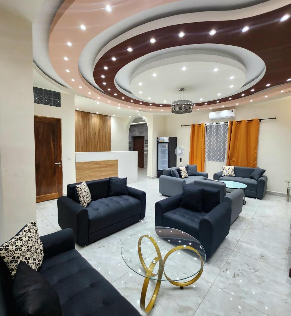 מאהאג'נגה Ocean Heaven Hotel מראה חיצוני תמונה