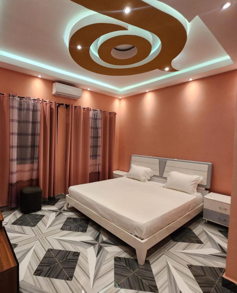 מאהאג'נגה Ocean Heaven Hotel מראה חיצוני תמונה