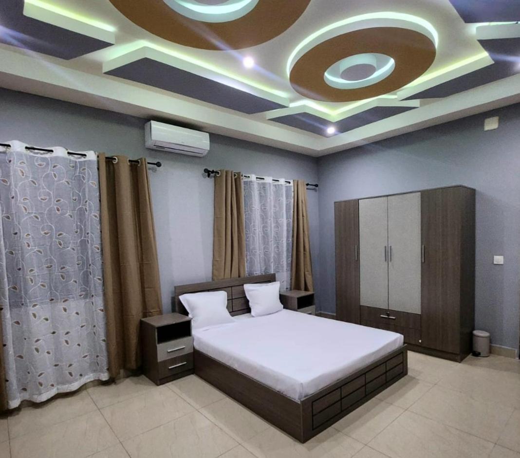 מאהאג'נגה Ocean Heaven Hotel מראה חיצוני תמונה