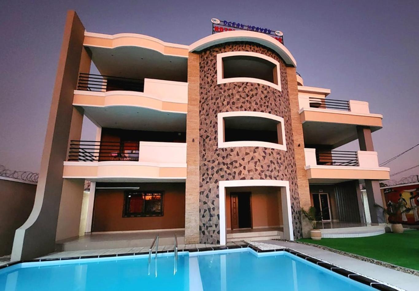מאהאג'נגה Ocean Heaven Hotel מראה חיצוני תמונה
